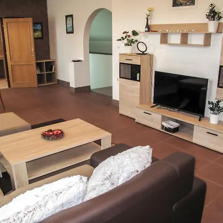 Holiday Vila Montana Semesterbostad