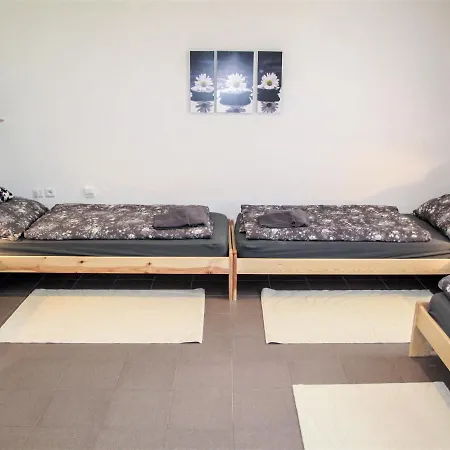 Semesterbostad Holiday Vila Montana Hrivinuv Ujezd